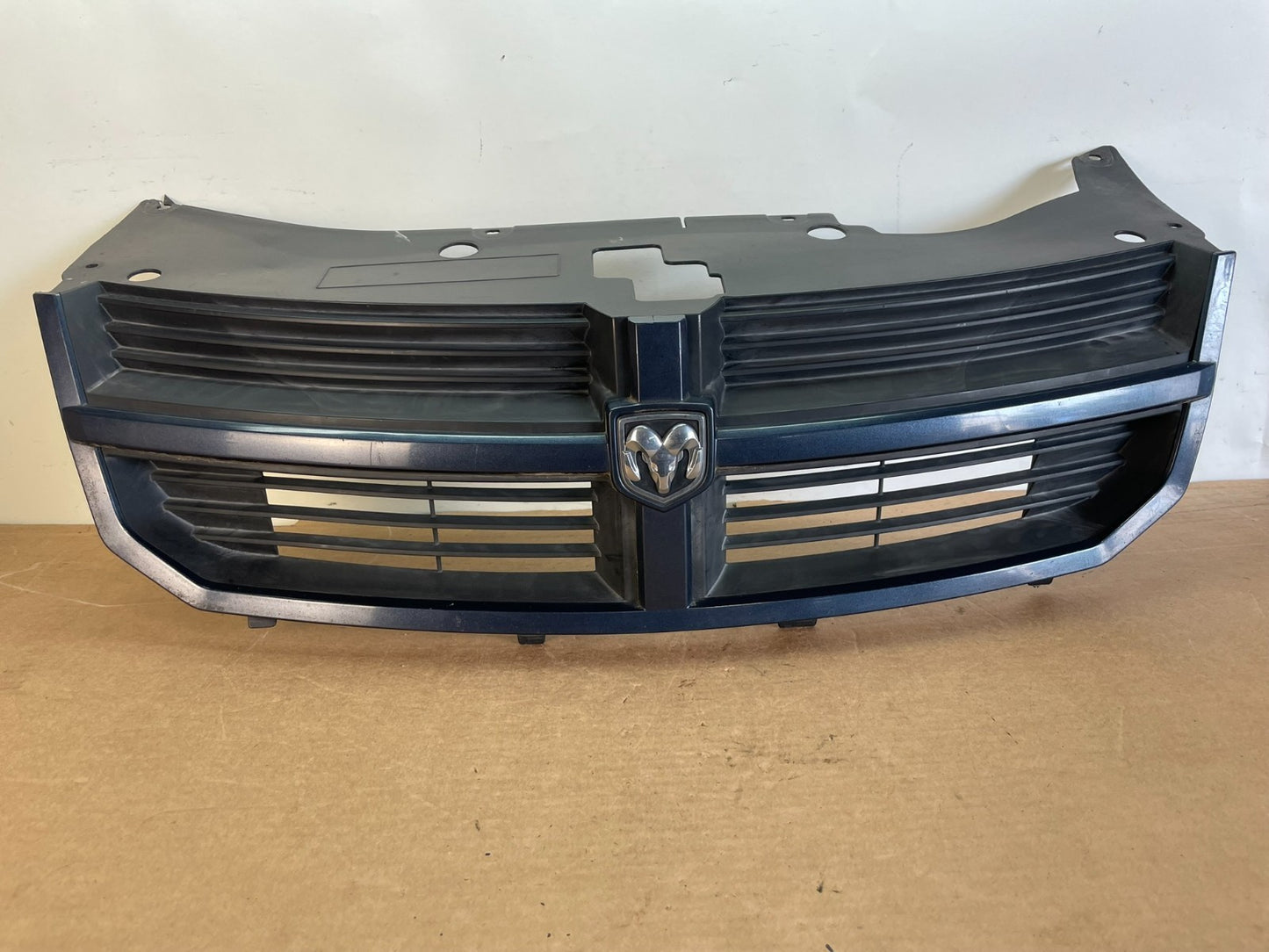 2008 2009 2010 Dodge Avenger Front Upper Chrome Grill Grille AG0876 DG0