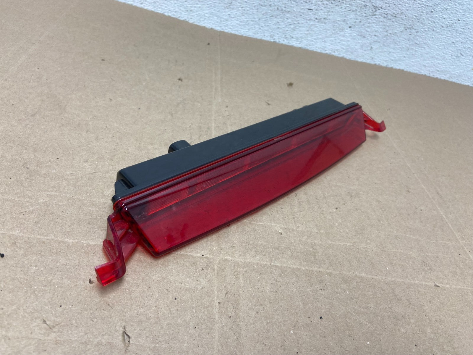 2009-2017 Chevrolet Traverse High Mounted 3rd Third Stop Brake Light AE4883 DG2