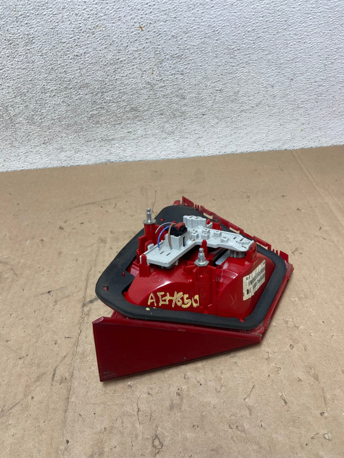 2012 to 2015 Volkswagen Passat Left Driver Lh Inner Tail light AG4850 LK5