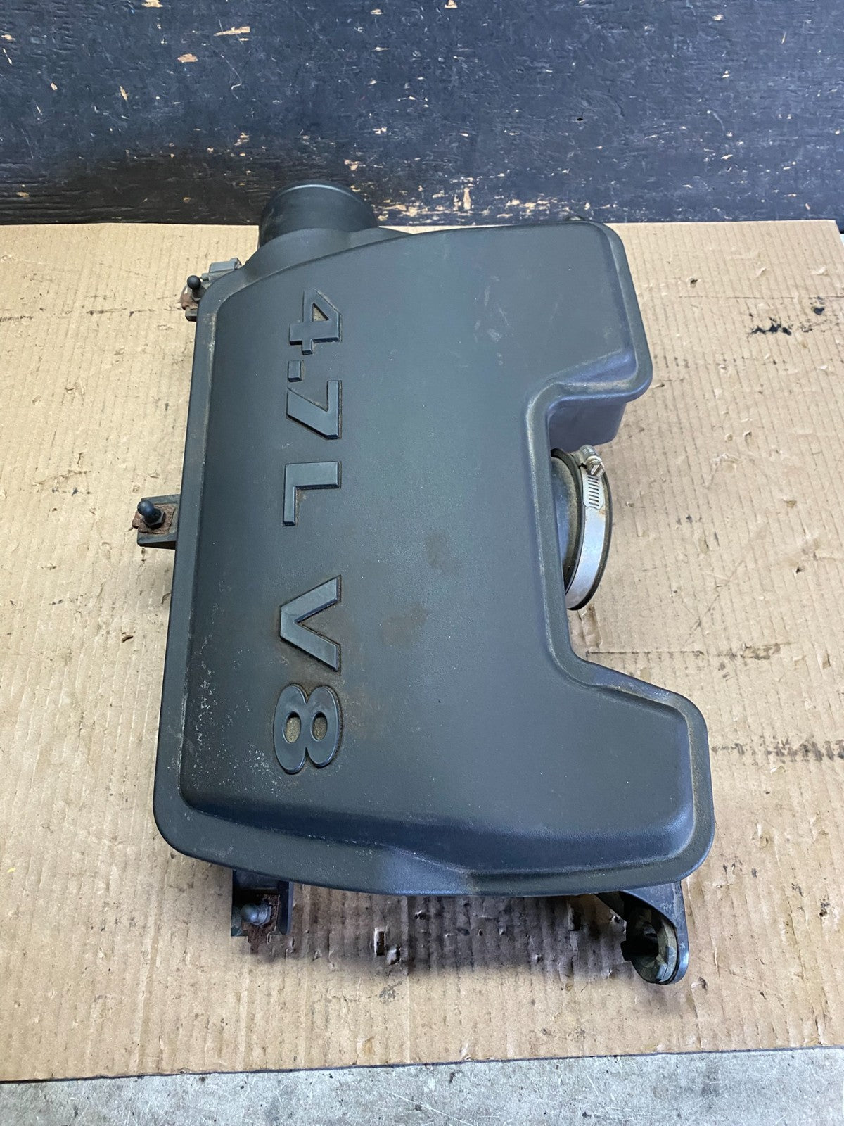 2008 2009 Jeep Commander 4.7L V8 Air Cleaner Filter Box Q3247 DG2