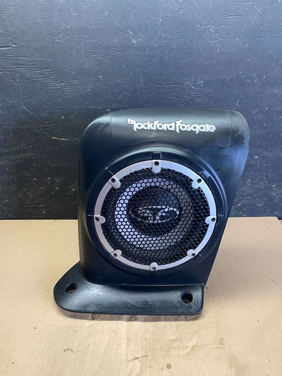 2007 to 2013 Mitsubishi Outlander Bass Subwoofer Sound Speaker U7425 DG0