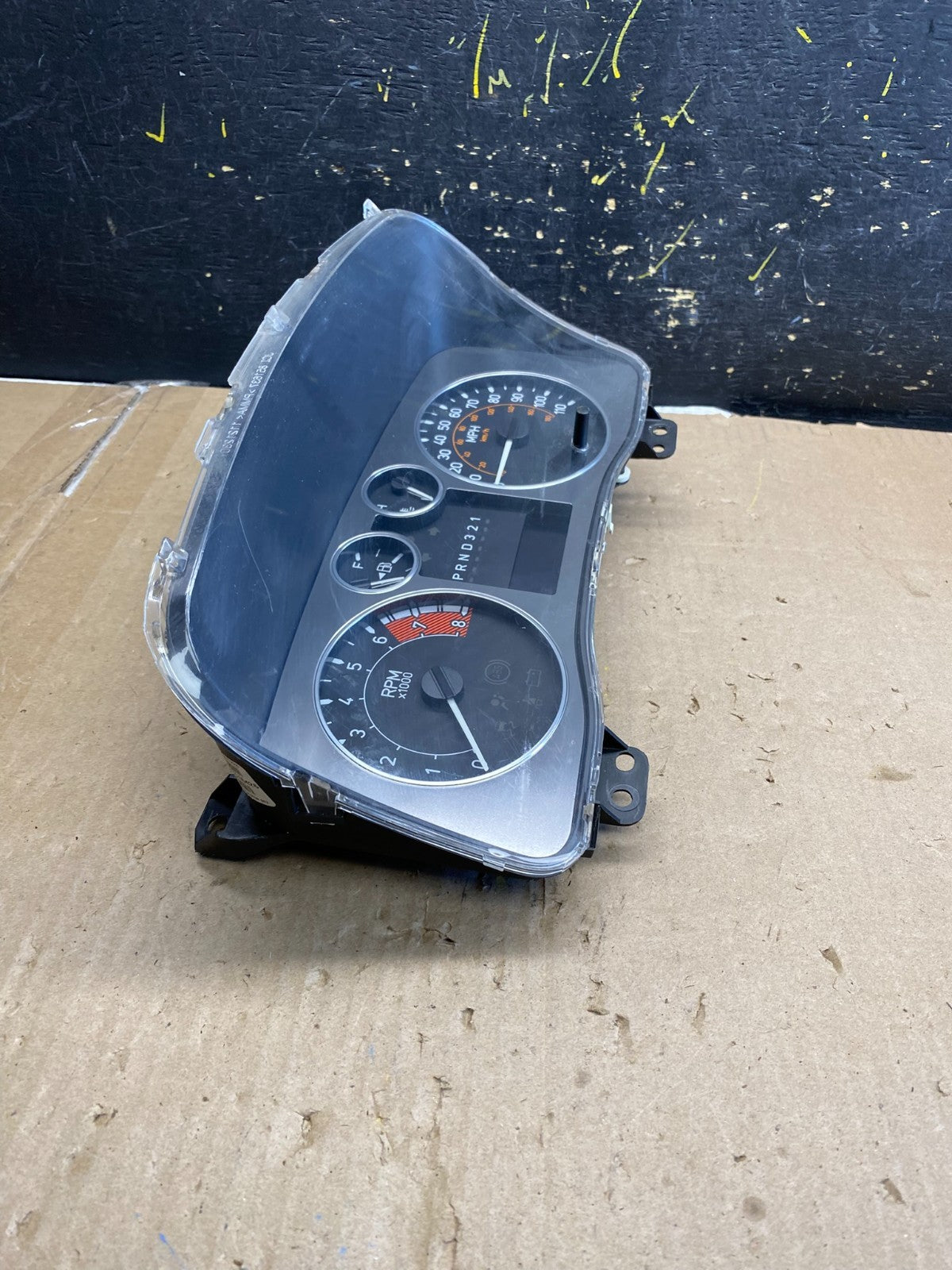 2006 to 2010 Hummer H3 Dash Cluster Gauge Speedometer OEM AB2105 DG1