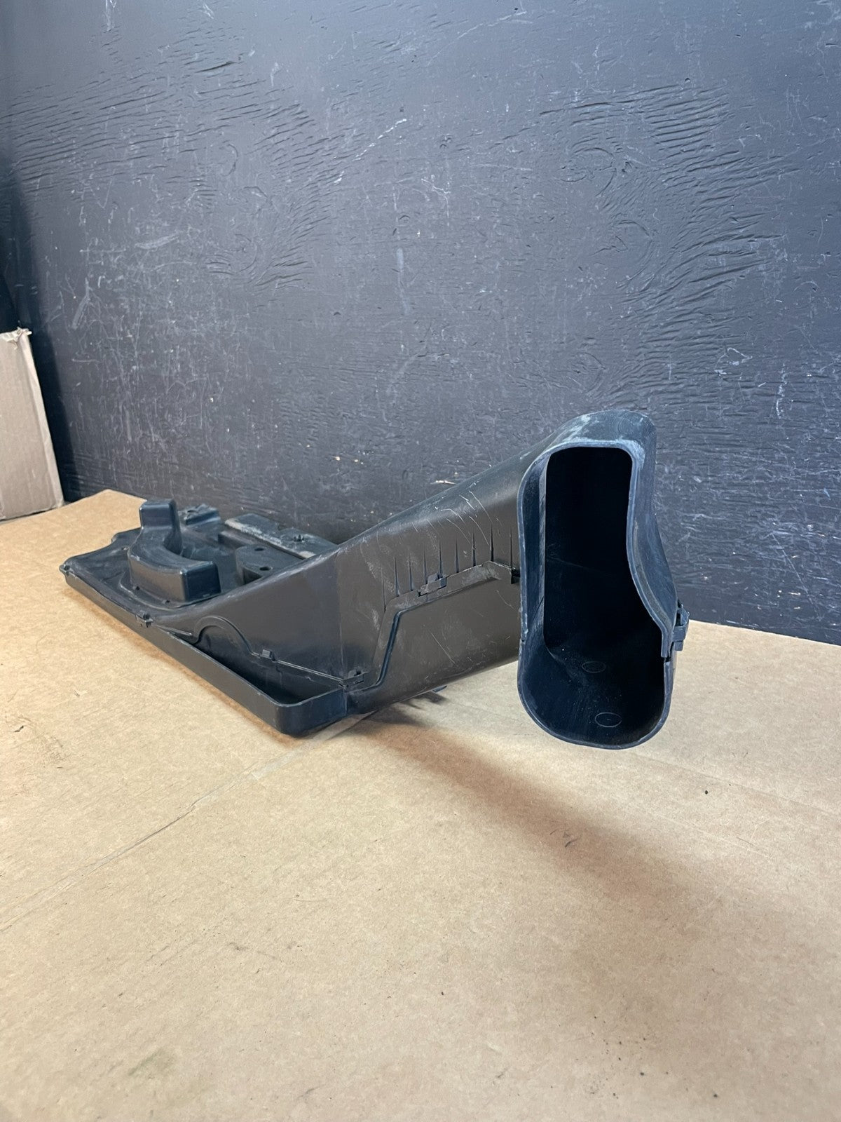 2003 to 2007 Nissan Murano Upper Air Intake Duct AE0881 DG1