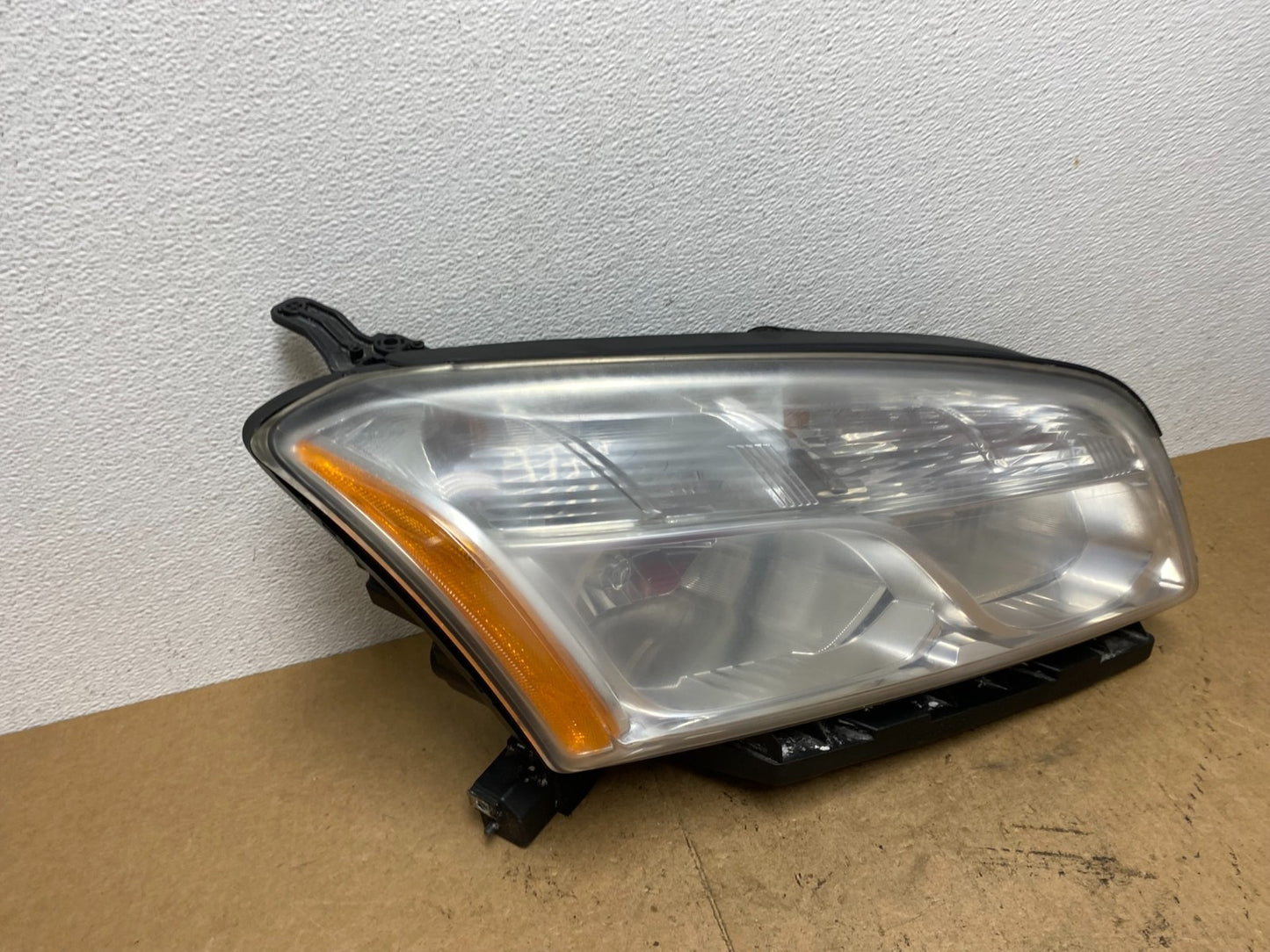 2013 - 2016 Chevrolet Trax Right Passenger RH Halogen Headlight Oem AC3571 DW2