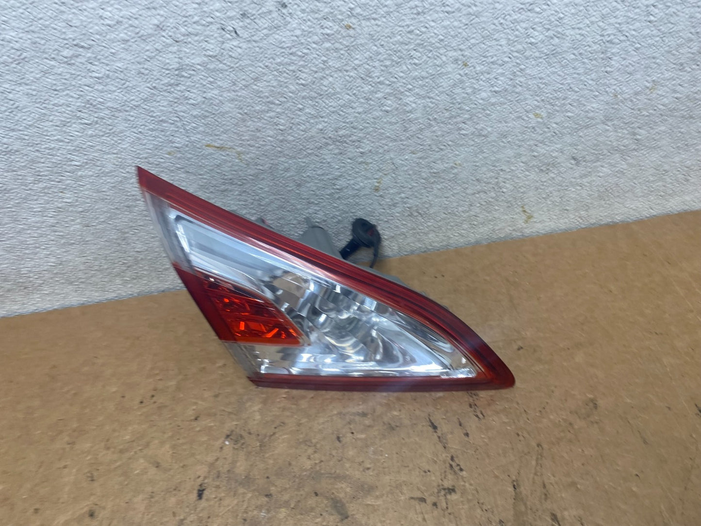 2011-2014 Nissan Murano Left Driver Lh Side Inner Tail Light Oem S7425 DW1