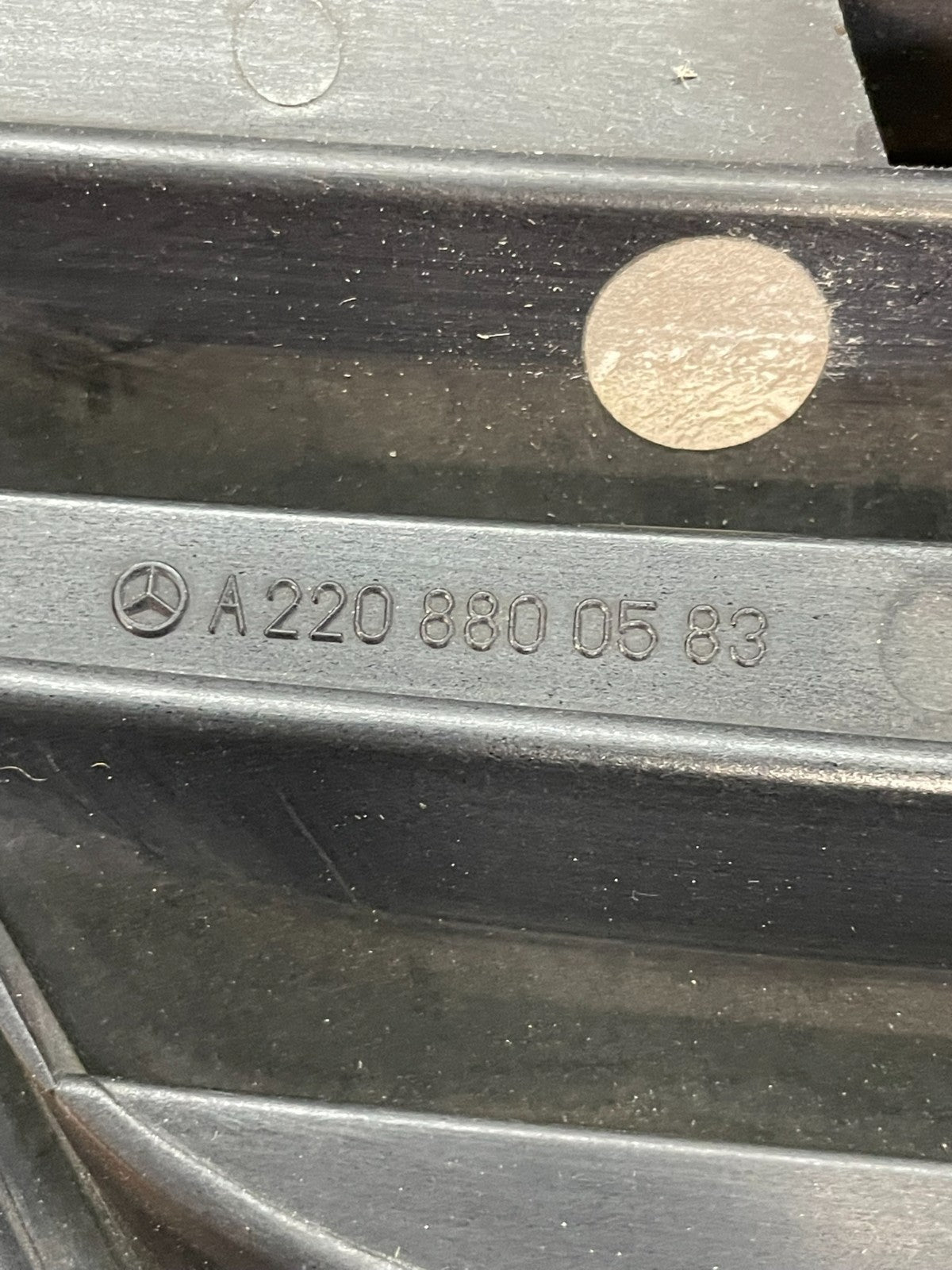 2003 to 2006 Mercedes Benz S-Class Front Grille AD8387 DG4