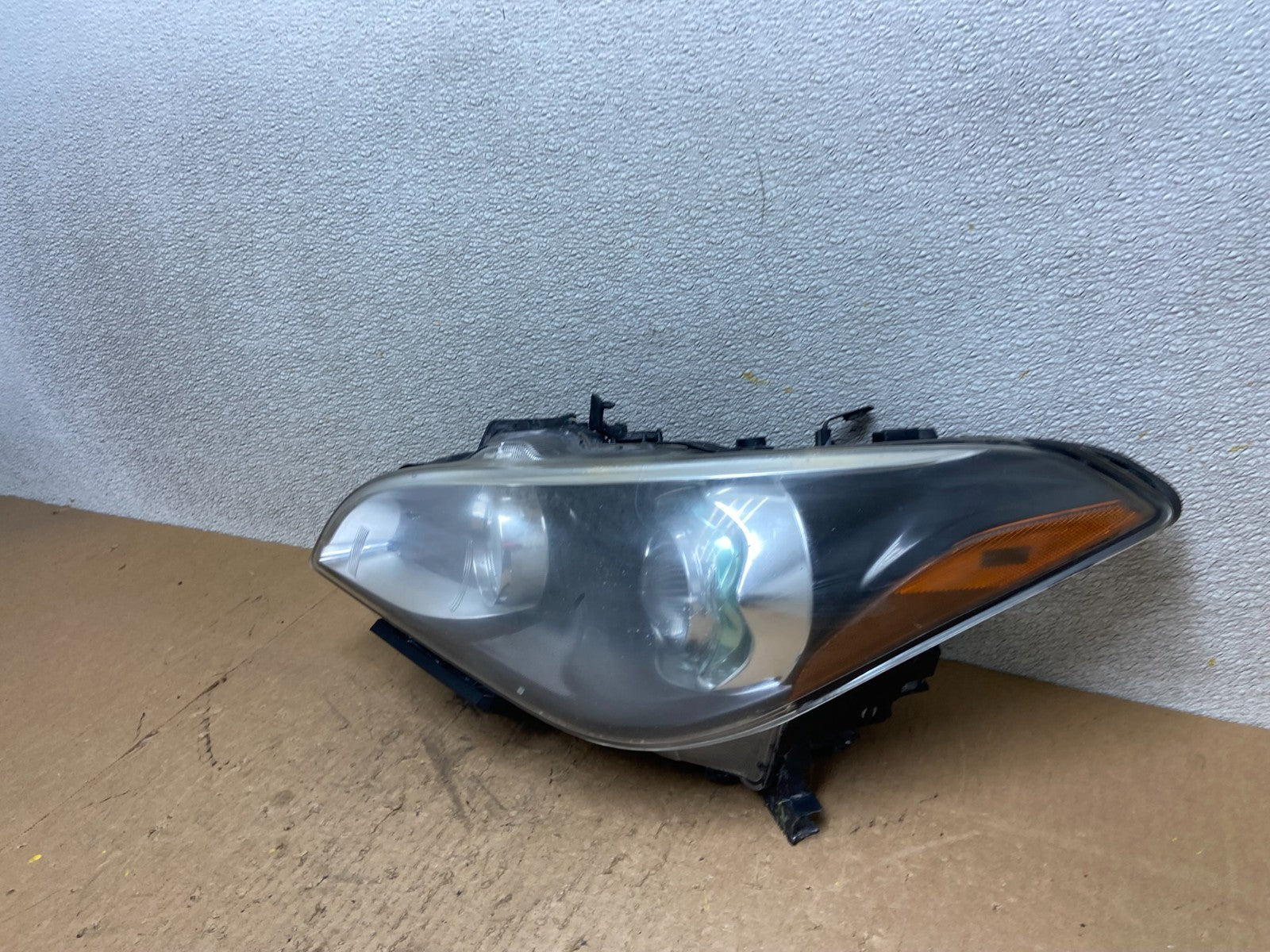 2011 to 2013 Infiniti M37 M56 Left Driver LH Side HID Xenon Headlight Z9375 DG1
