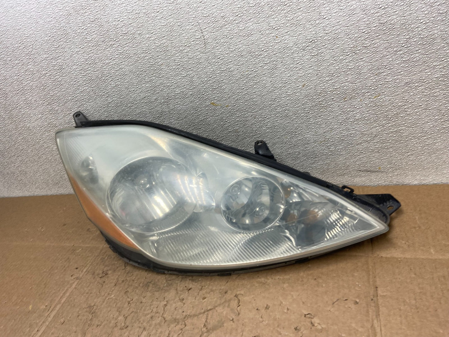 2006 to 2010 Toyota Sienna Right Passenger Rh Side Headlight Halogen Z0861 DW1
