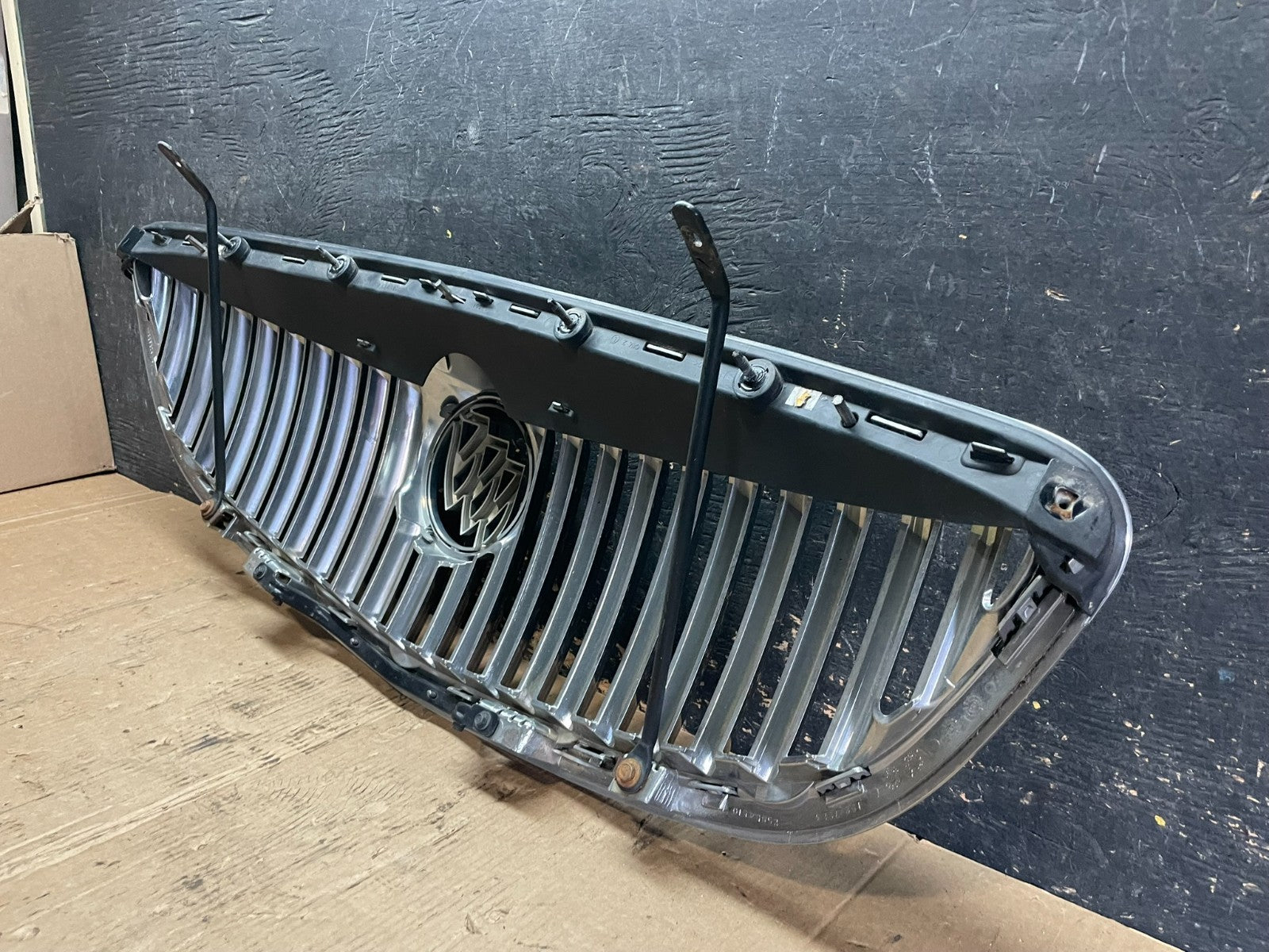 2008 to 2012 Buick Enclave Front Upper Grill Grille Oem Z5861 DG5