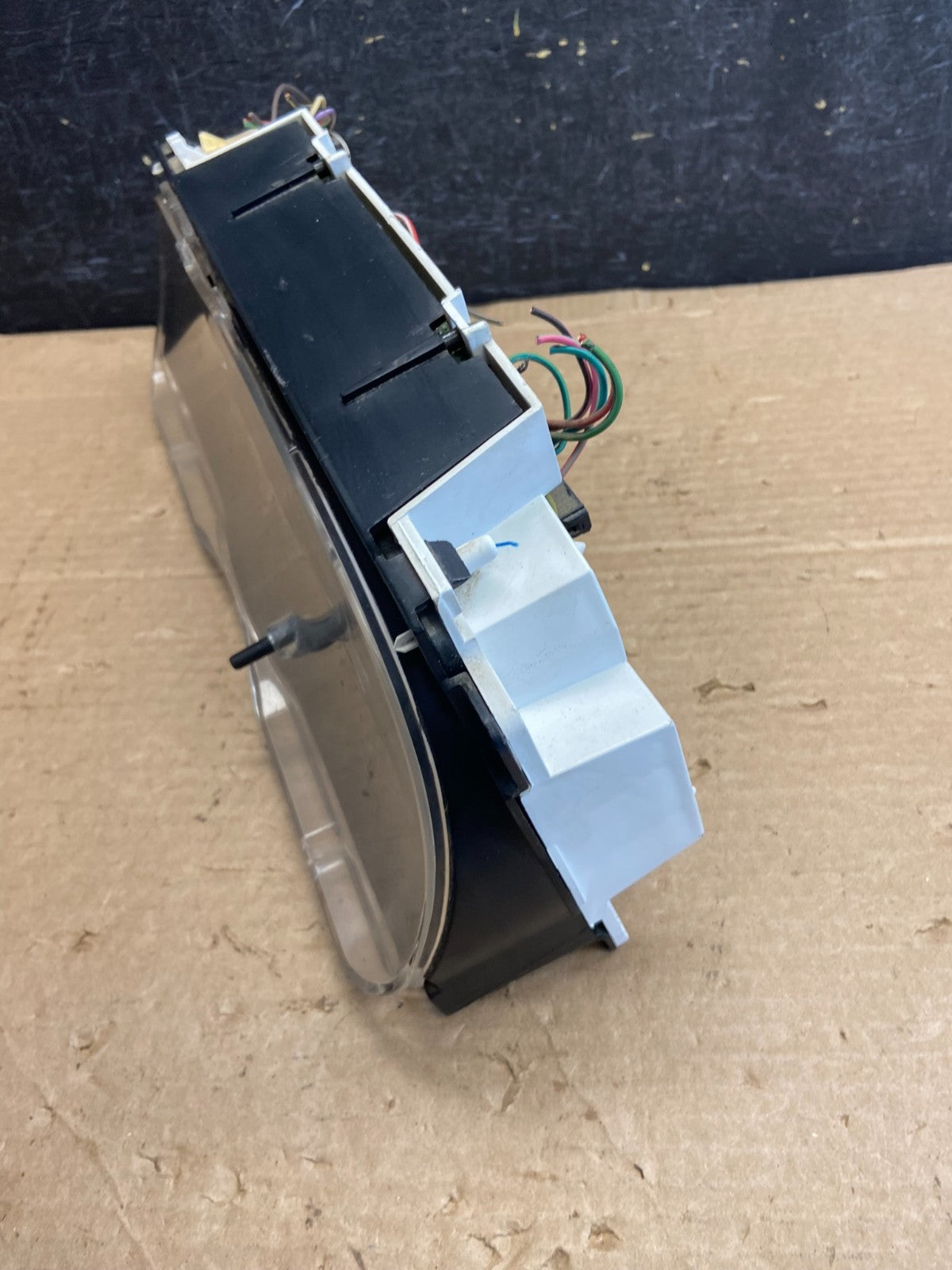 2001-2002 Ford Econoline E250 E350 Van Speedometer Instrument Cluster AF2638 DG3