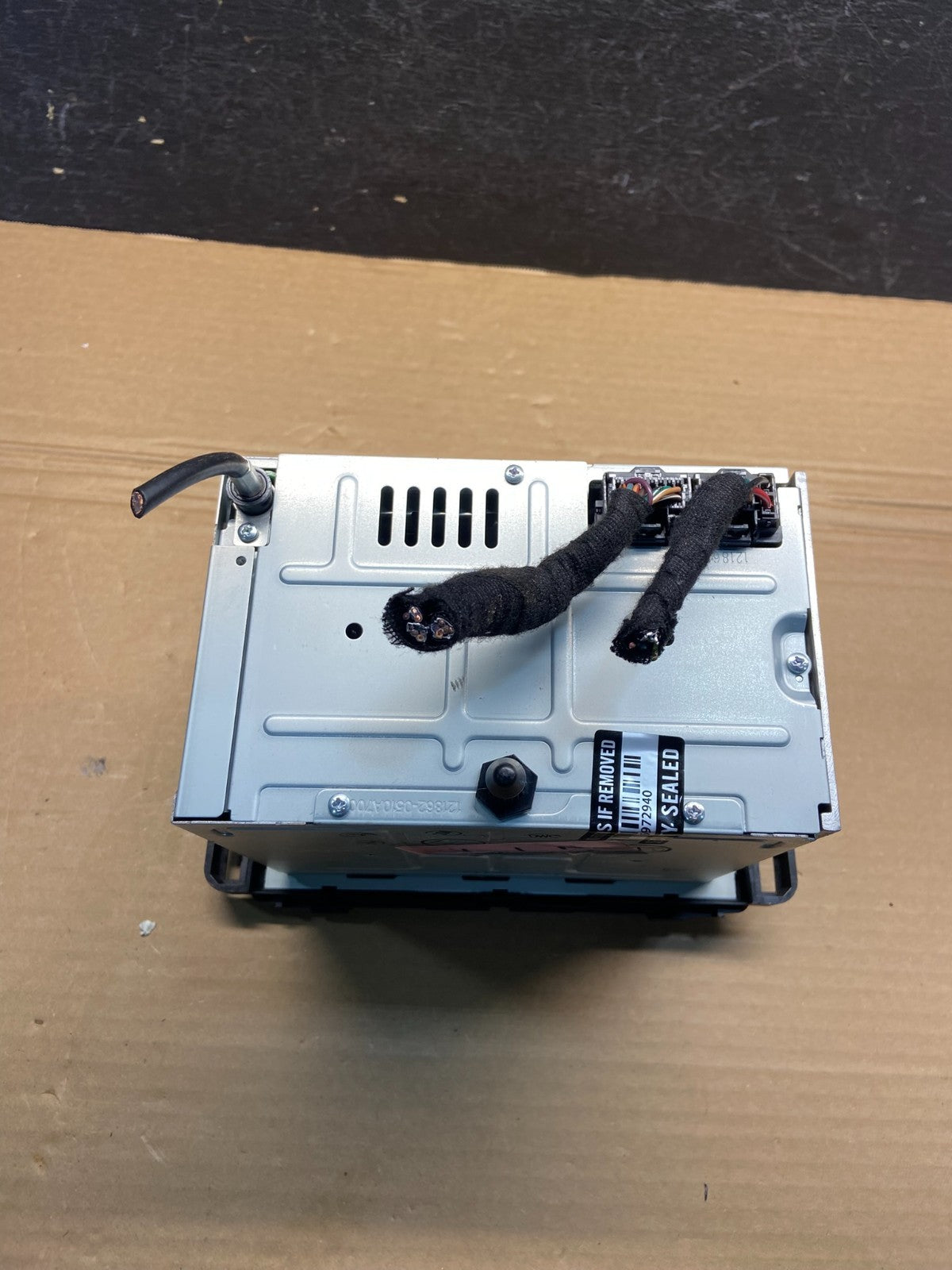2006 to 2009 Buick Lucerne Radio Stereo CD Player Screen Display AE4569 DG2