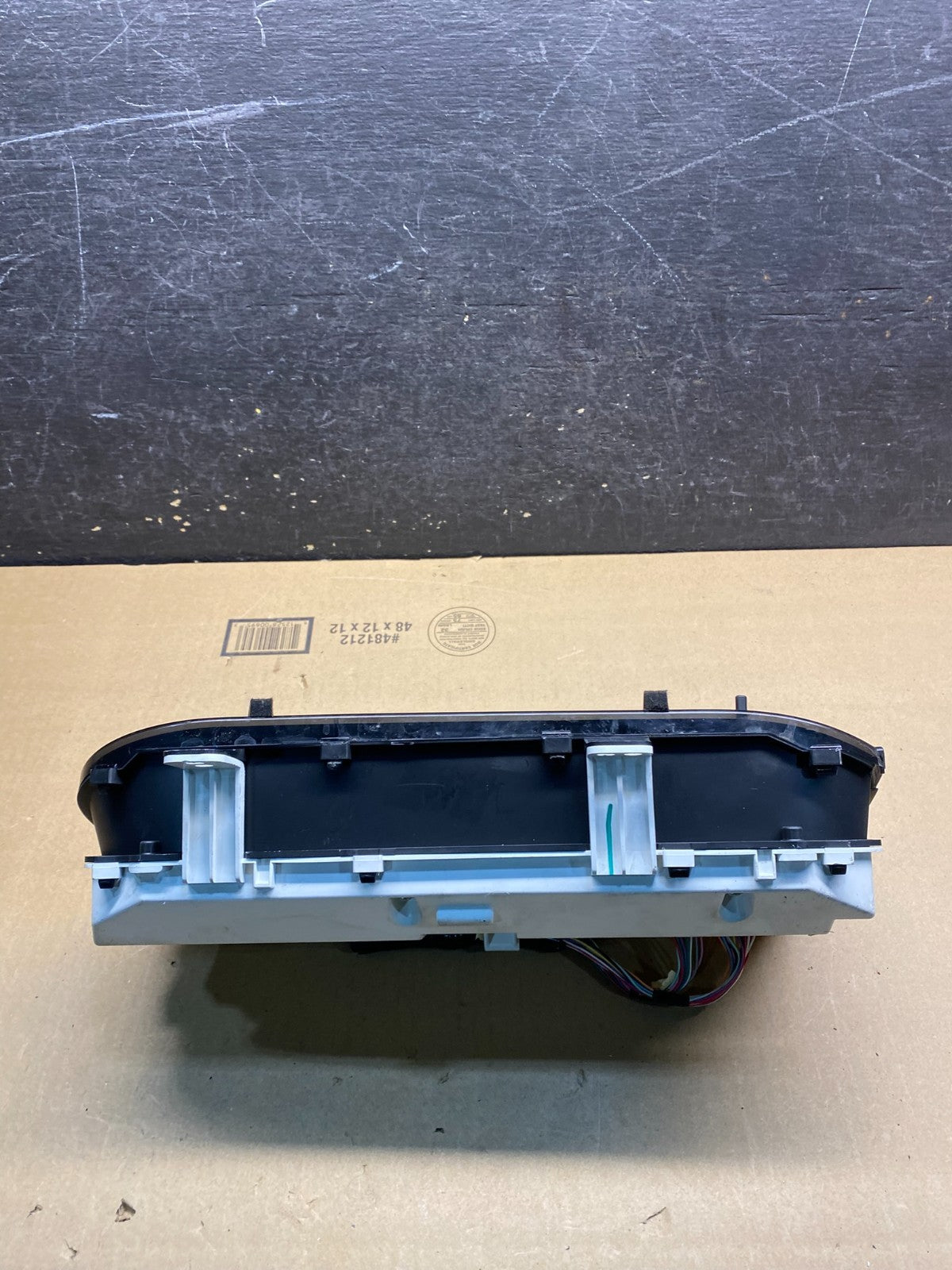 2005 to 2010 Toyota Avalon Cluster Speedometer OEM W4113 DG1