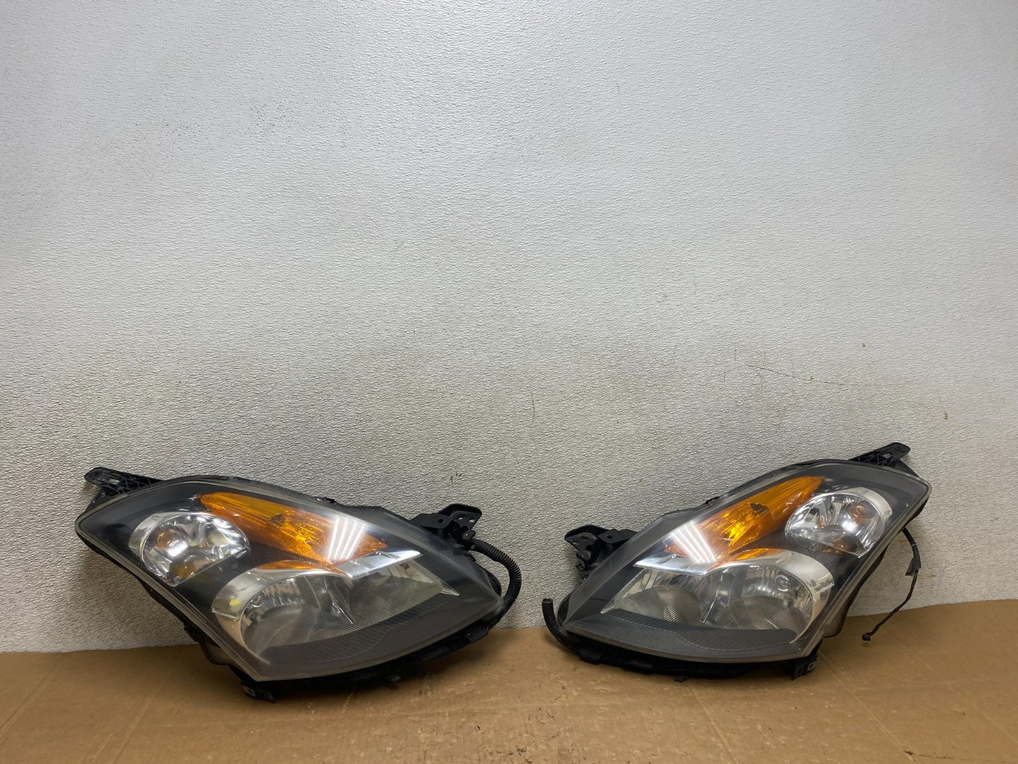 Sedan 2007 2008 2009 Nissan Altima Left+Right Set Headlights V5101 DW0
