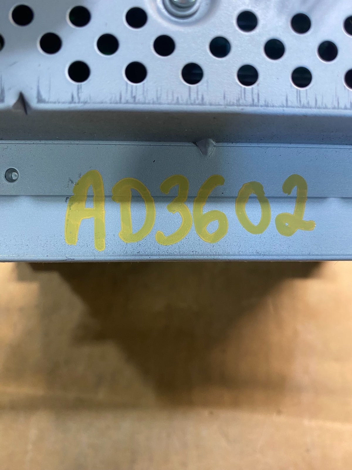 2013 - 2017 Nissan NV200 AM/FM Radio CD Player AM/FM AD3602 DG9