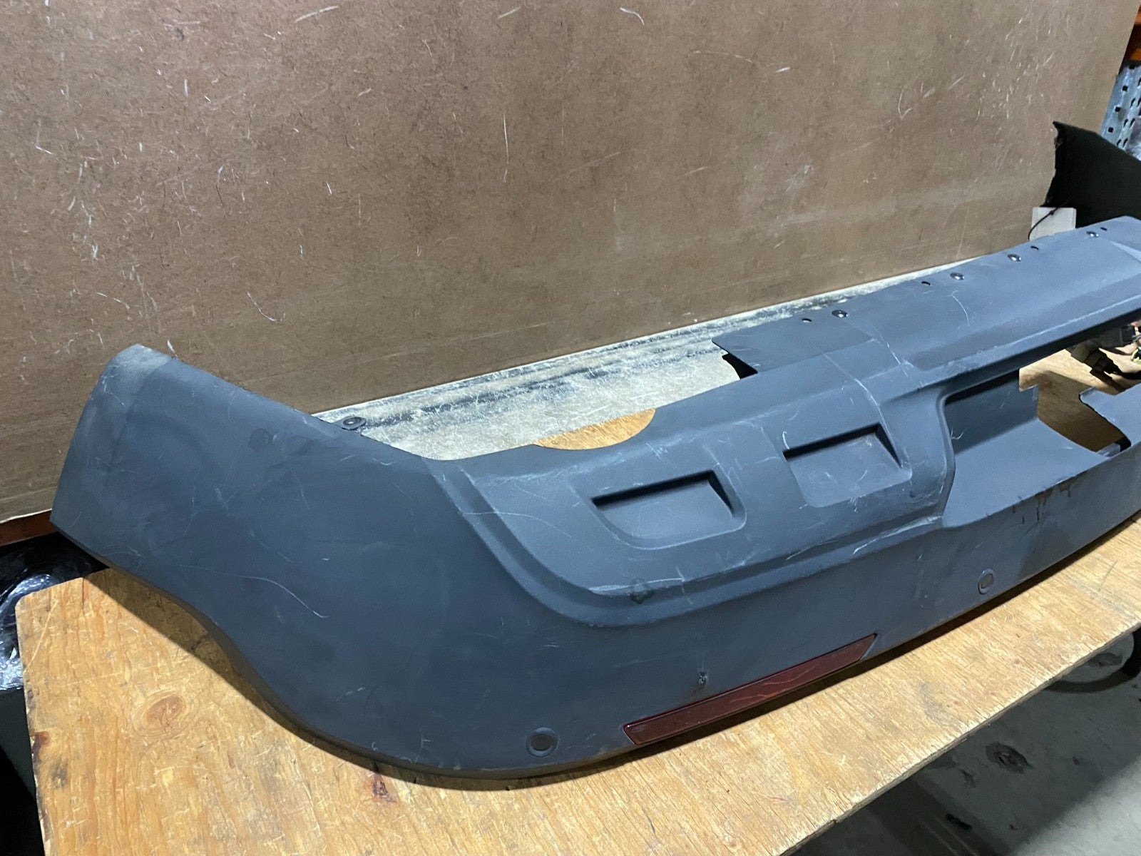 2020 to 2023 Ford Explorer Police Interceptor Rear Upper Bumper Cover X8208 PS1