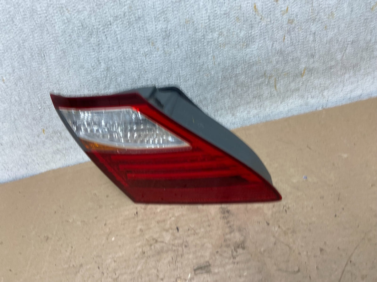 2010 to 2012 Lexus LS460 Left Driver LH Inner Tail Light AI1067 DG1