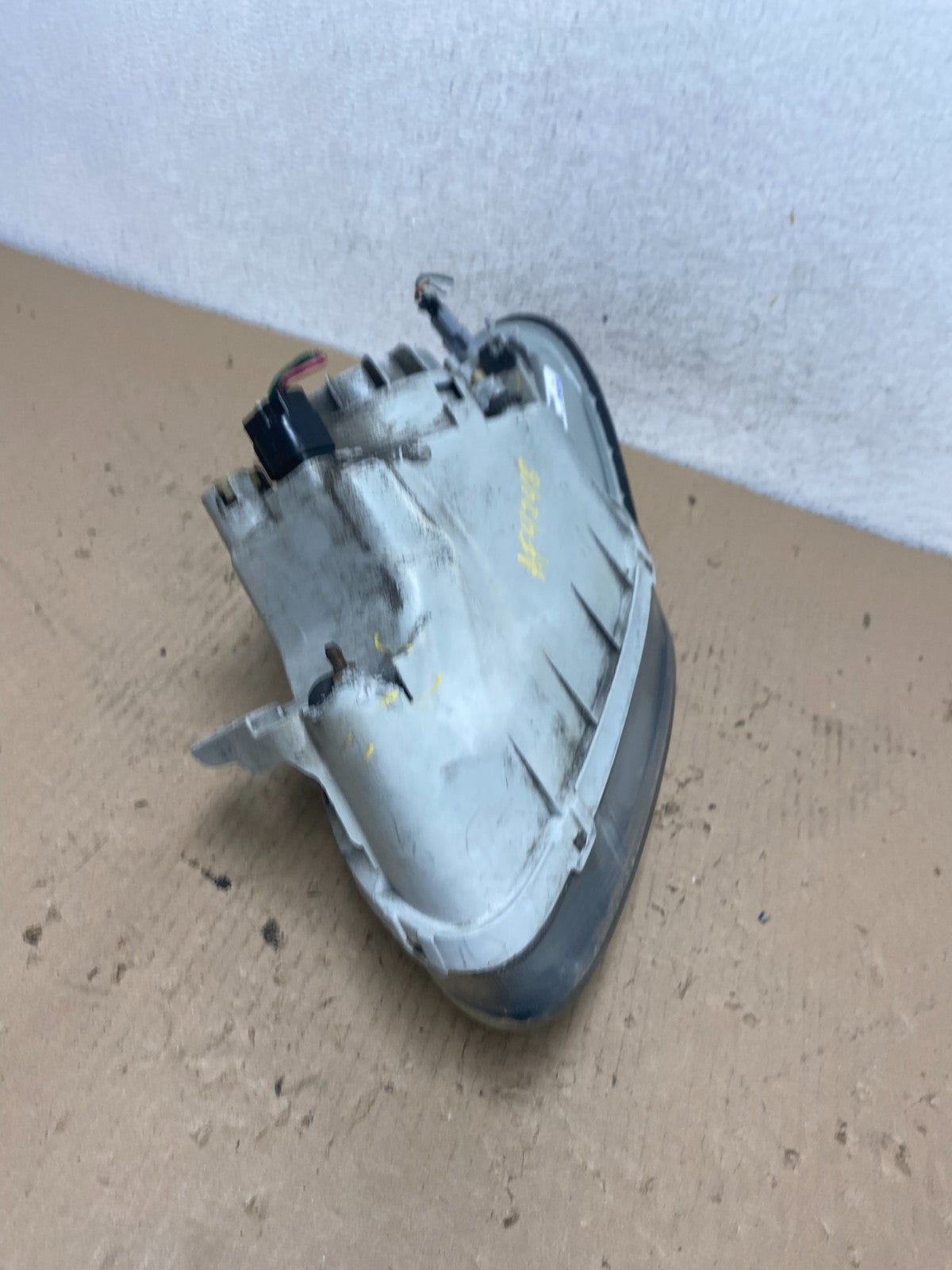 1999 to 2000 Hyundai Elantra Right Passenger Side Headlight AF4248 PS10