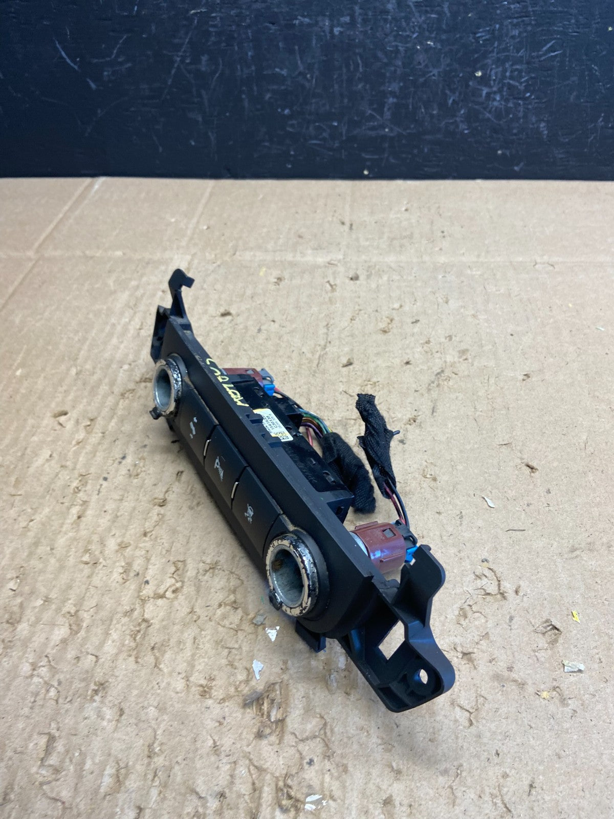 2007 - 2014 Chevrolet Tahoe Yukon Pedal Traction Control Switch OEM ab9803 DG2