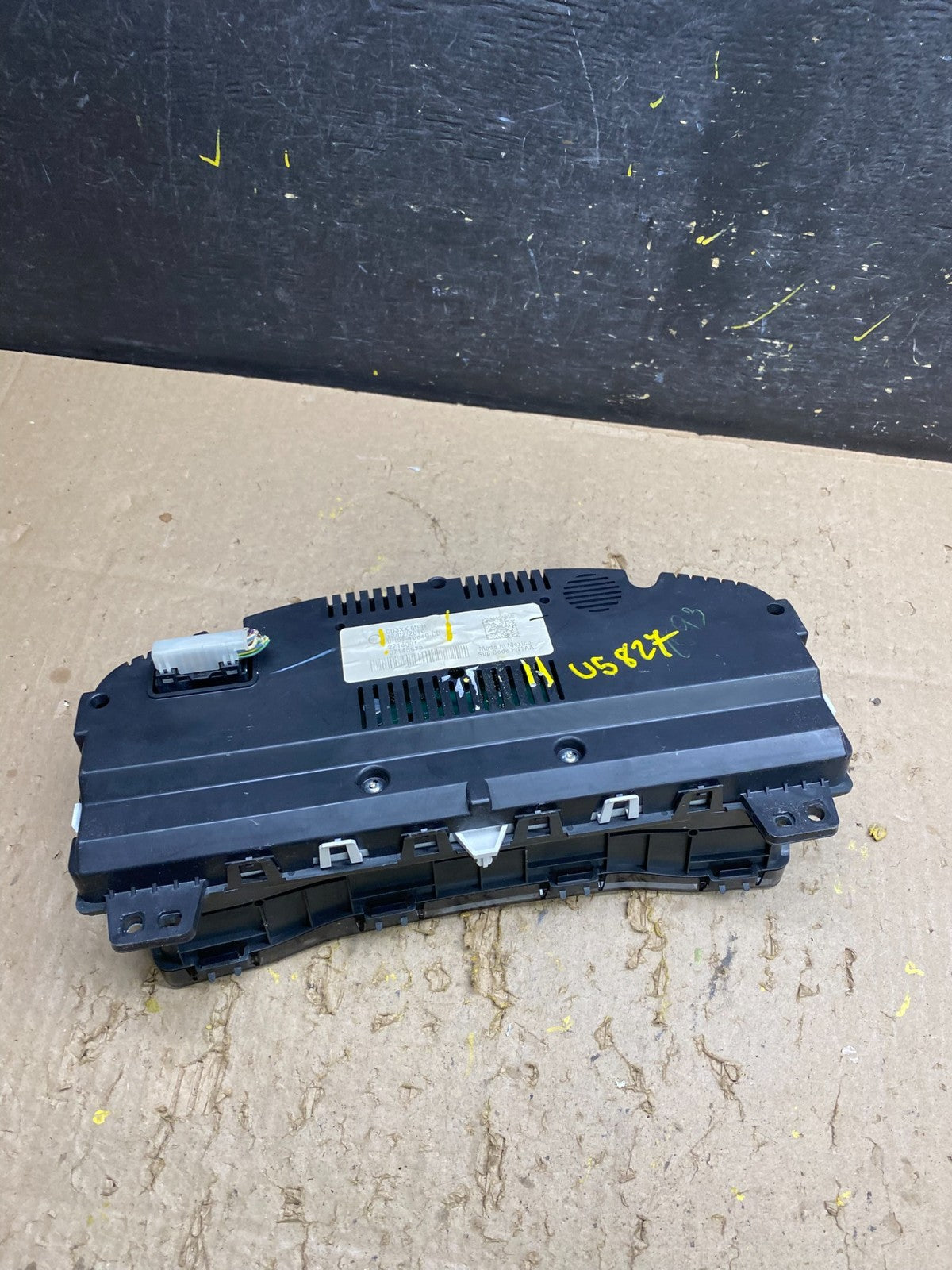 2011 2012 Lincoln MKZ Speedometer Cluster Gauge u5827 DG4