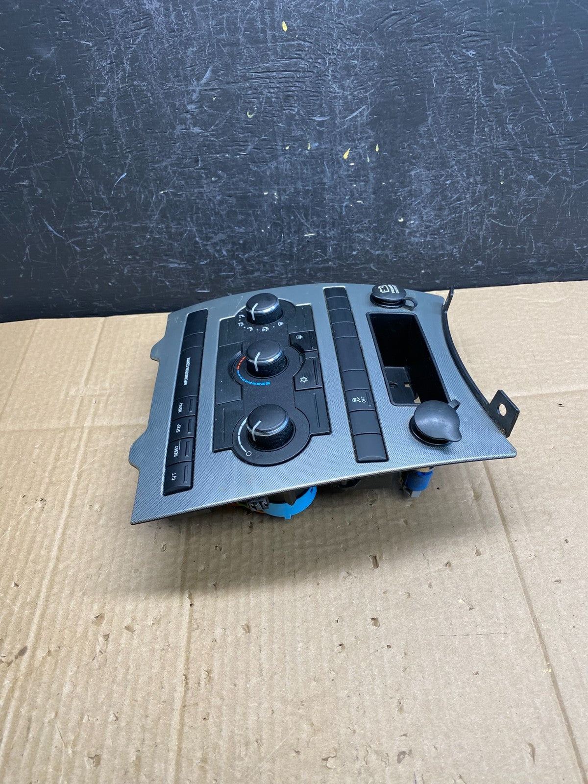 2005 to 2007 Jeep Commander Grand Cherokee A/C Climate Control Bezel ac9460 DG1