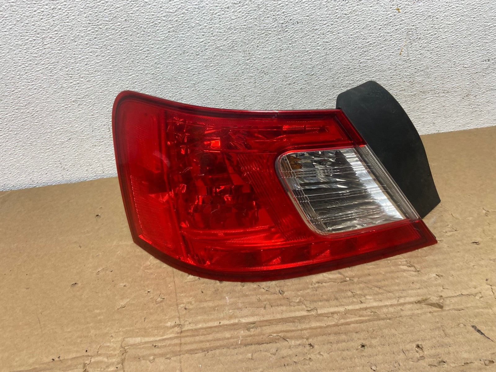 2009 2010 2011 2012 Mitsubishi Galant Left Driver LH Tail Light AD4128 LK0