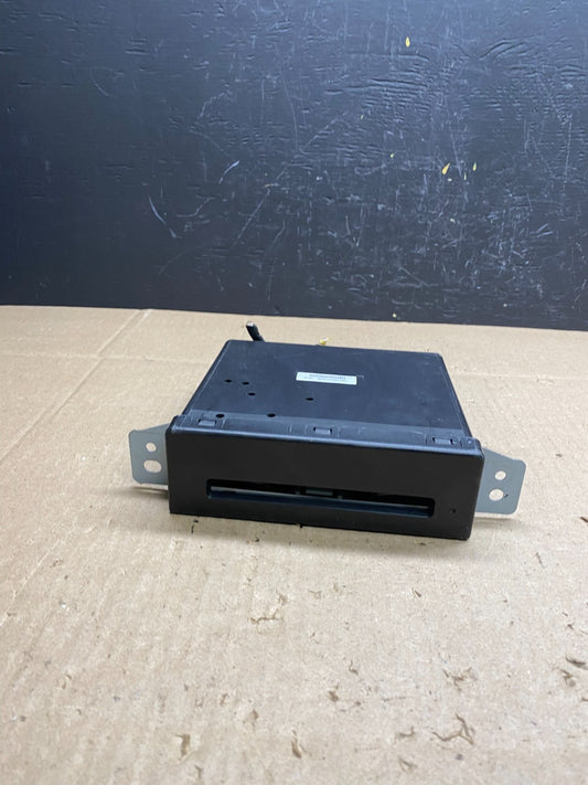 2014 - 2019 Chevy GMC GM CD Receiver Player Unit 13590747 AB9492  DG0
