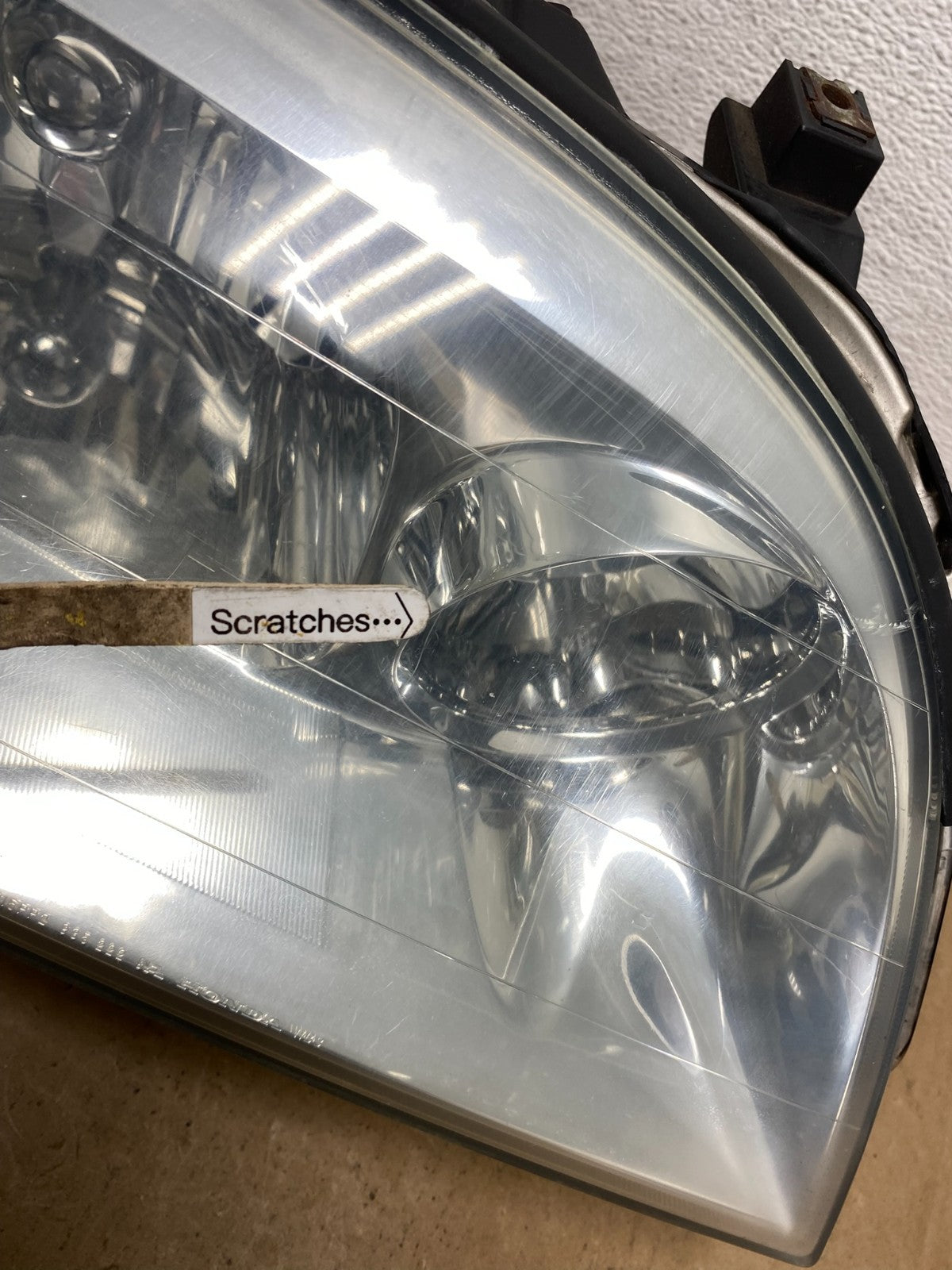 2001 to 2003 Acura MDX Passenger Right RH Headlight AC5732 DW3