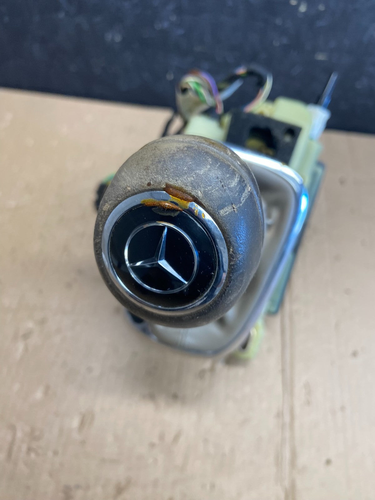 2001 to 2009 Mercedes W203 W209 CLK350 CLK500 Transmission Gear Shifter AE39081