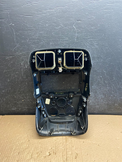 2015-2019 Nissan Versa Hatchback Center Dash Radio Climate Bezel Air Vent af63654