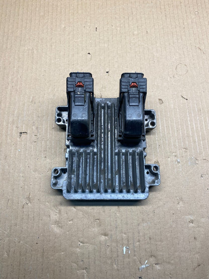 2010 to 2013 Chevrolet Silverado Yukon Engine Control Module ECM ECU AH7447 DG0