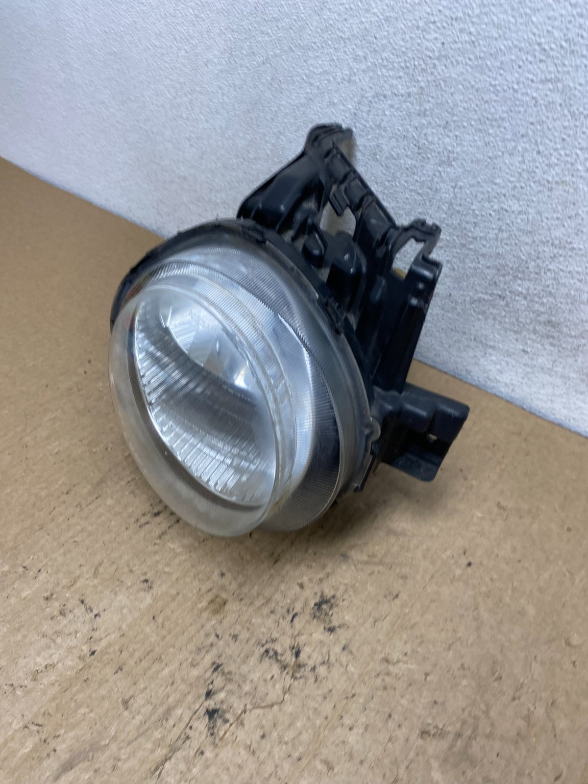 2011 to 2014 Nisan Juke Right Passenger Side Headlight AG2502 DW1