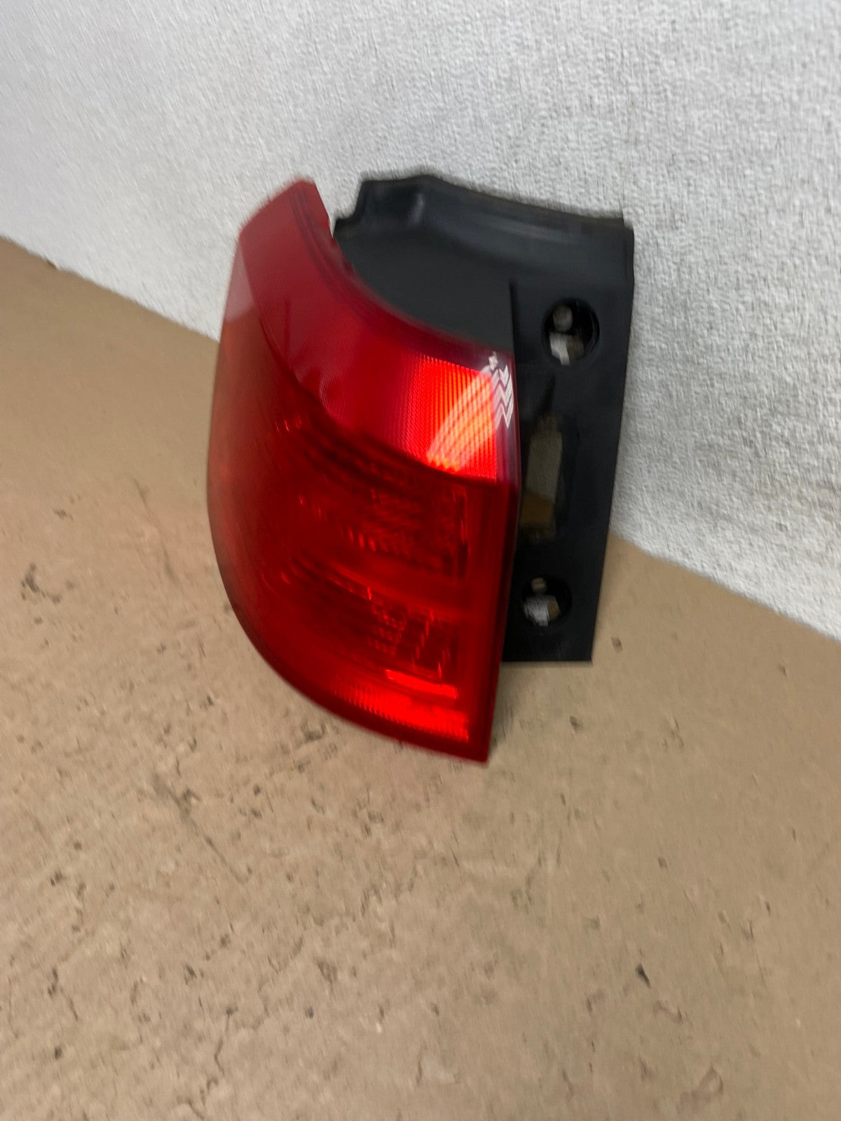 2010 to 2017 GMC Terrain Halogen Tail Light Left Driver Lh Side AG4427 LK1