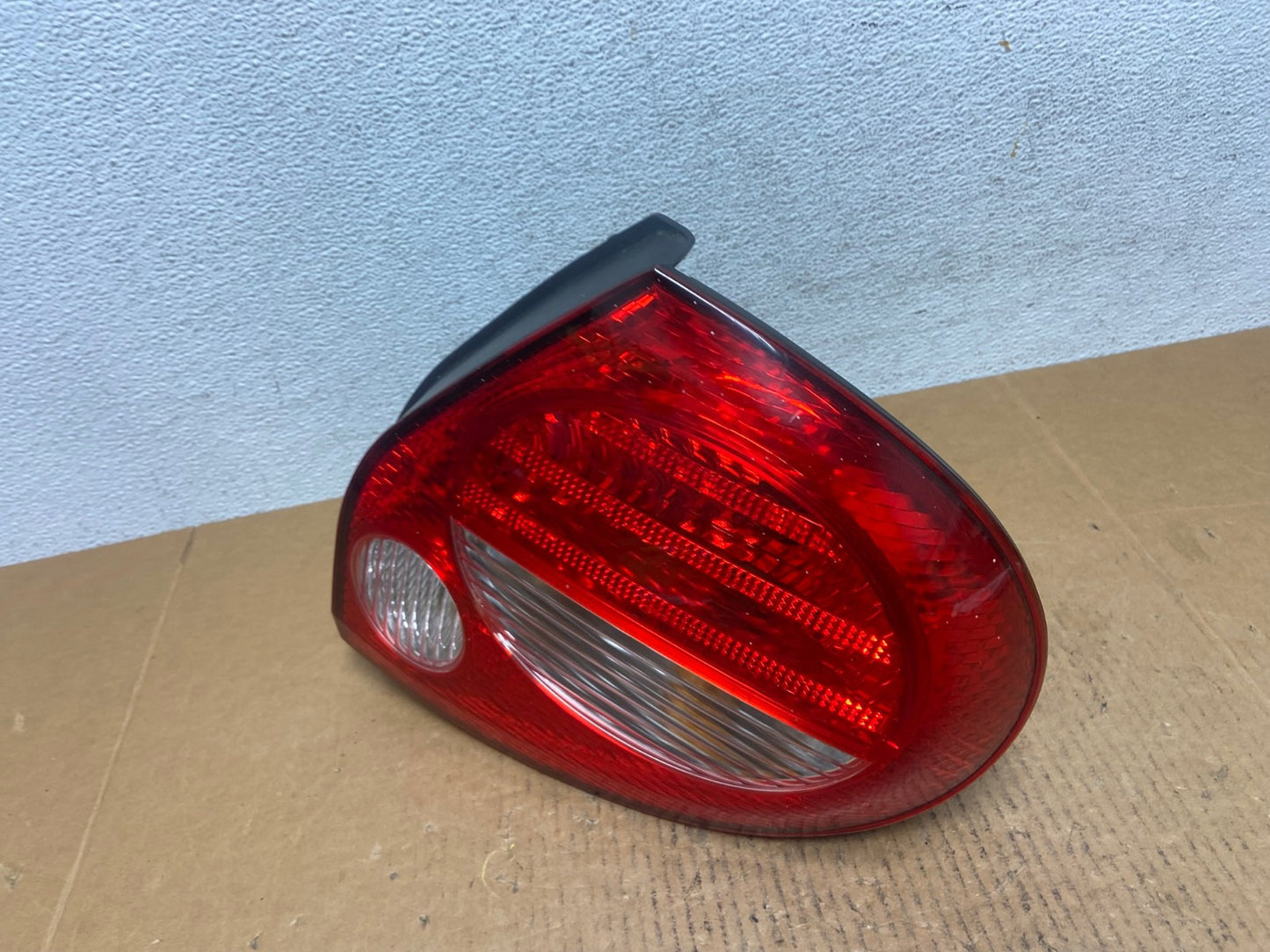2000 to 2001 Nissan Maxima Right Passenger Rh Side Tail Light AE0429 LK1
