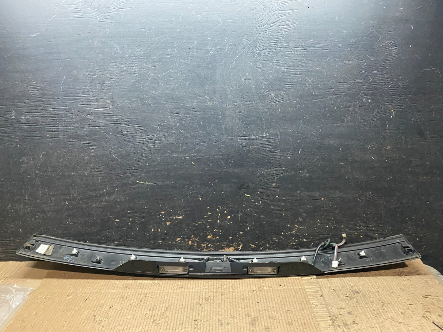 2009 - 2013 Subaru Forester  Liftgate Tailgate Trunk Trim Molding W6106 DG6
