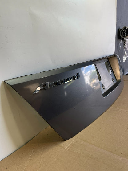 2008 to 2009 Honda Accord Sedan Trunk Deck Lid Trim Panel Molding AG3116 DG2