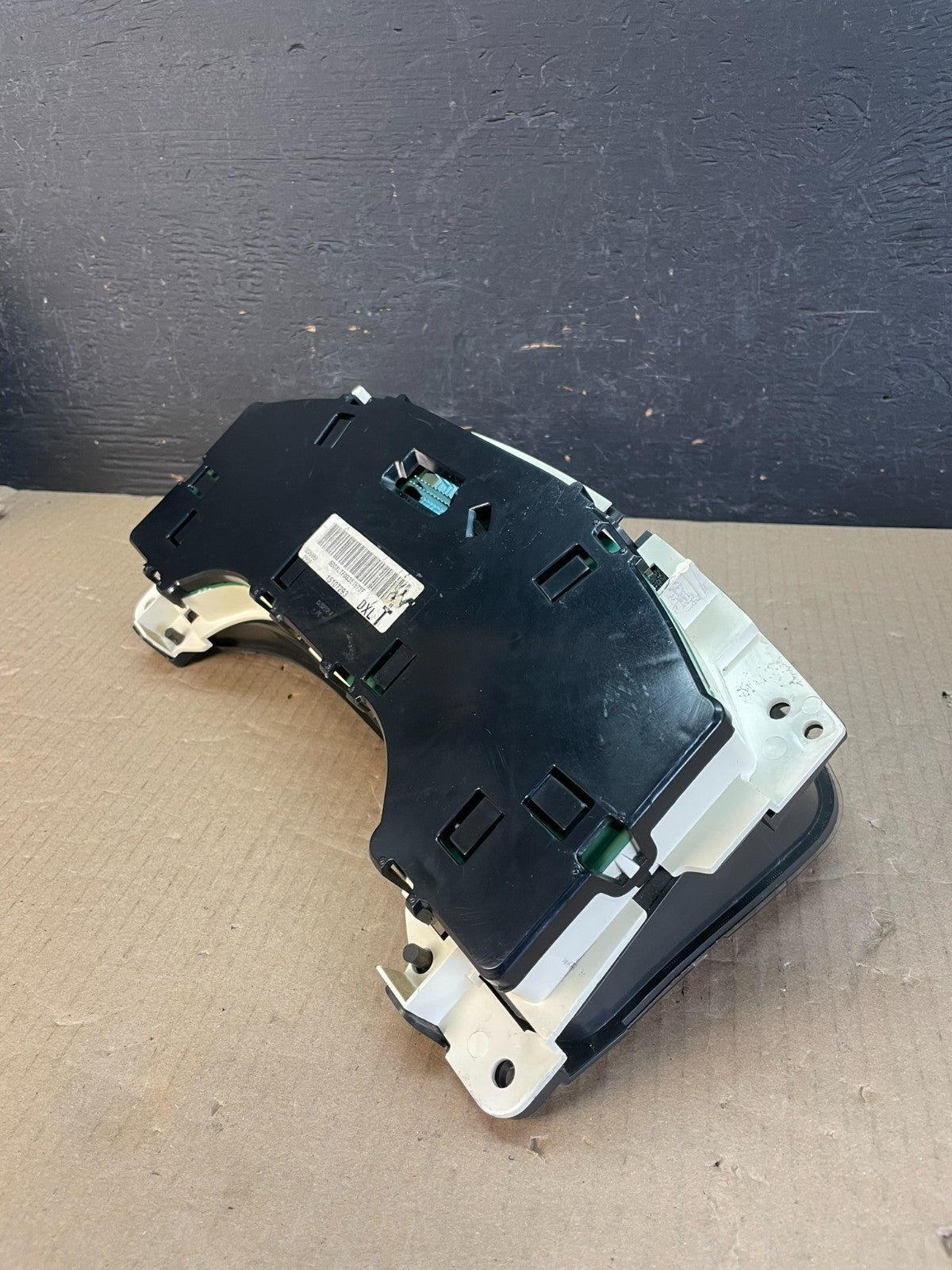 2004 to 2007 Chevrolet Express Speedometer Cluster Gauge AE3664 DG5