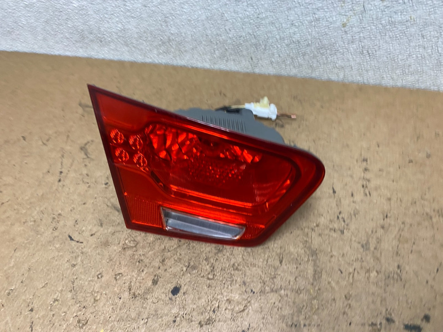 2010 to 2013 Kia Forte Left Driver LH Side Tail Light Inner T0857 DW1
