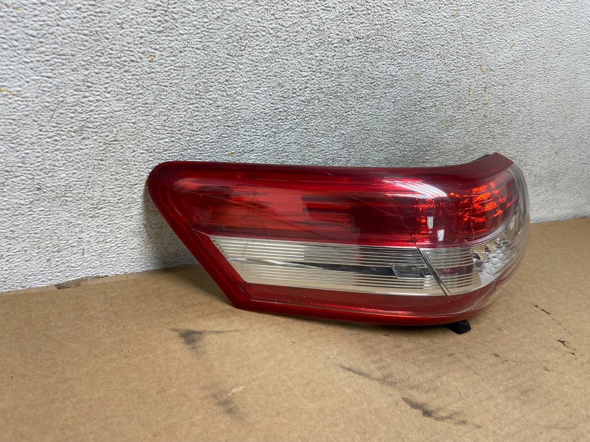 Led Trim 2010-2011 Toyota Camry Left Driver Lh Side Tail Light AH4467 DW1