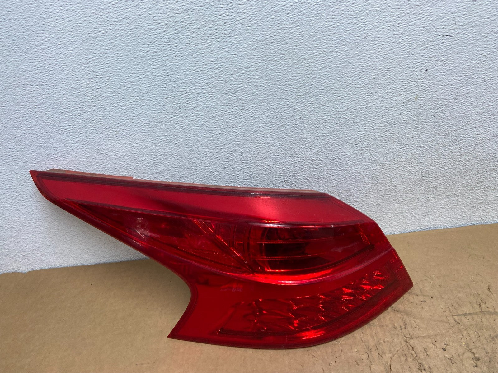 2011 2012 2013 2014 Nissan Murano Convertible Left Driver Tail Light AD0459 DG0