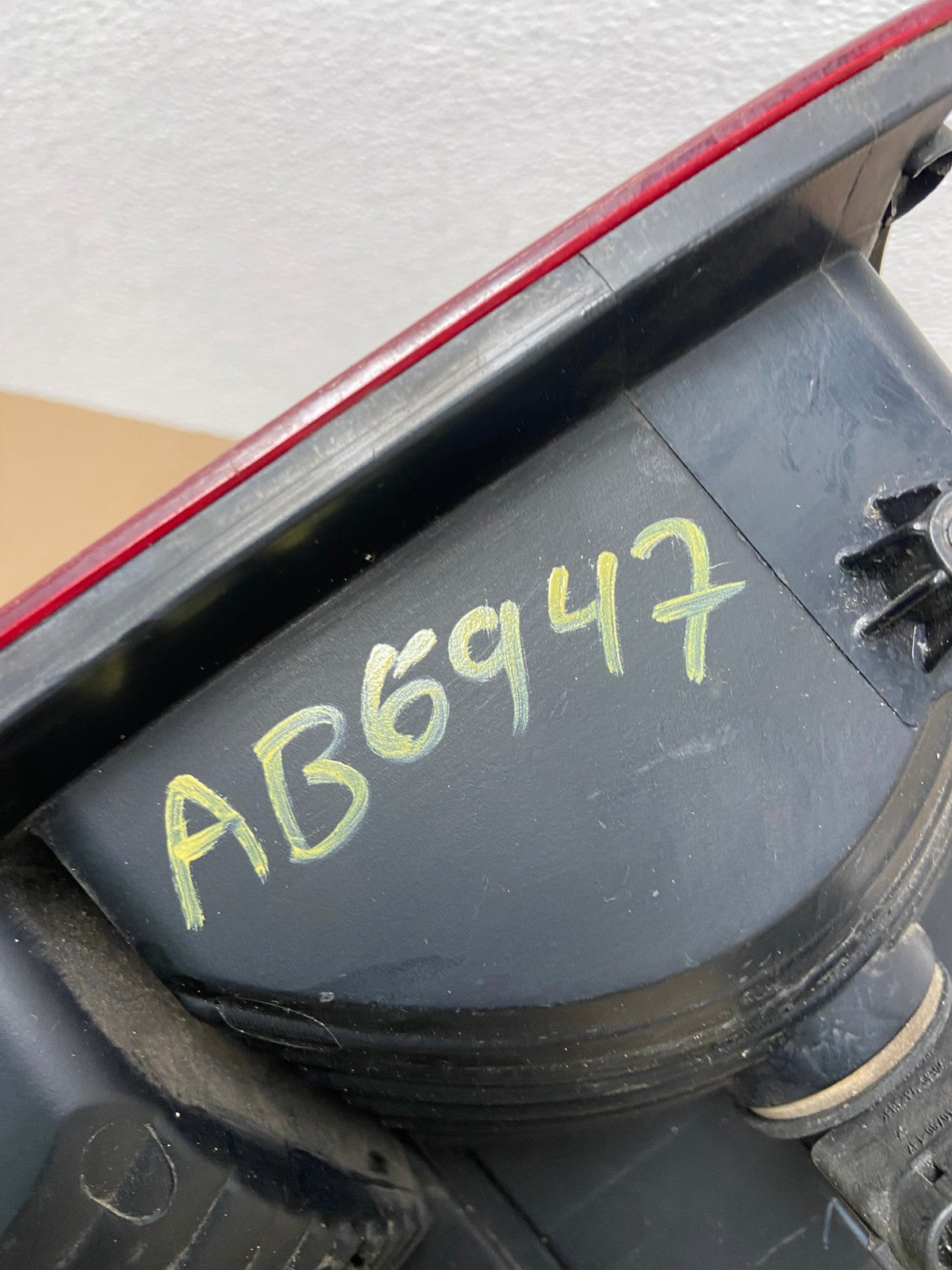 2004 to 2008 Ford F150 F-150 Left Driver LH Side Tail Light AD2442 LK6