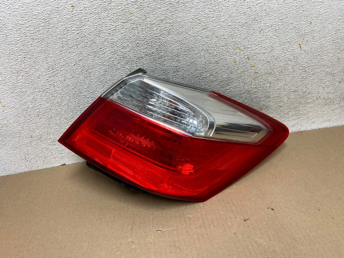 2013 to 2015 Honda Accord Sedan Right Passenger LED Tail light AH6667 LK0