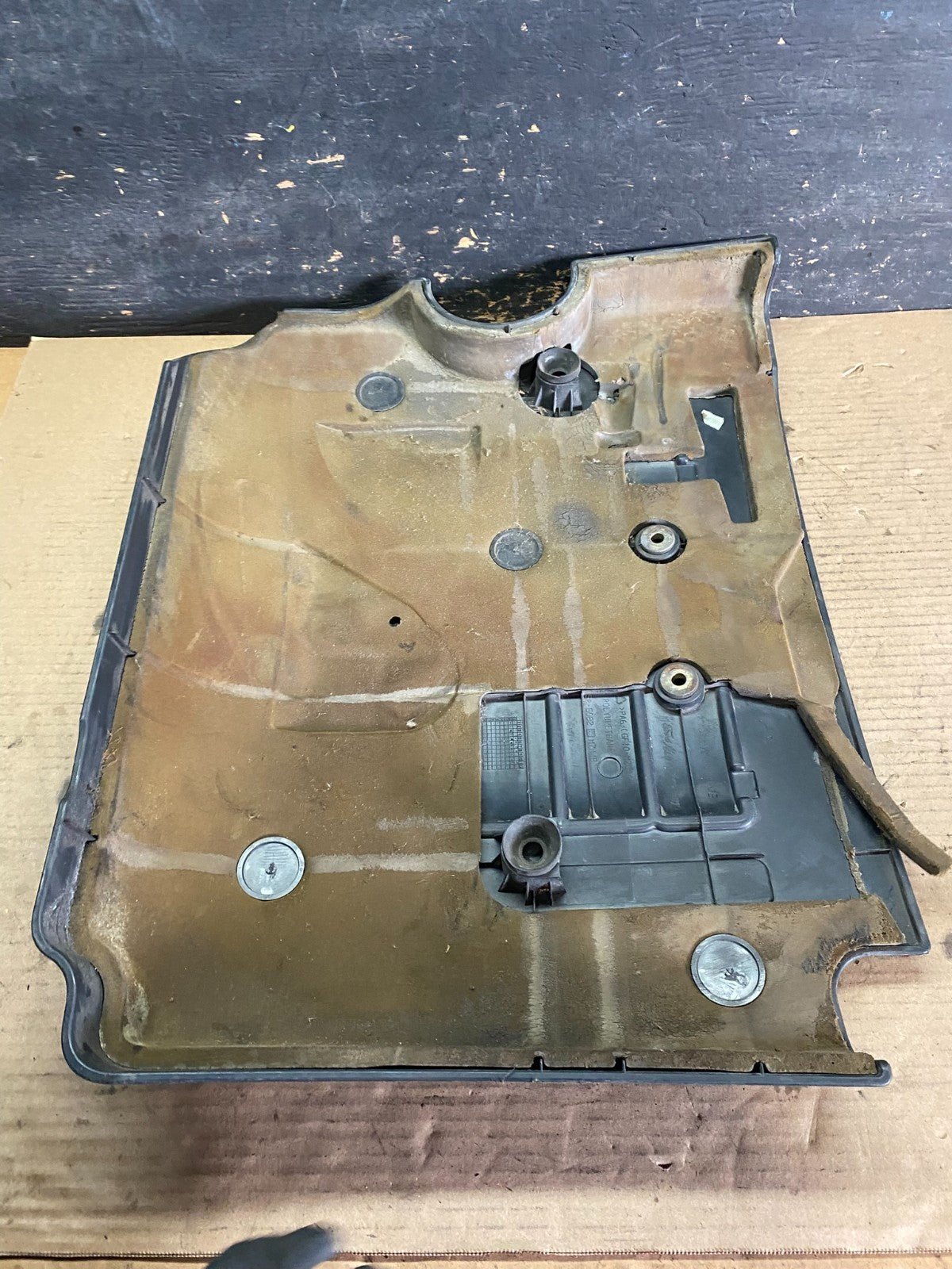 2002 to 2004 Lincoln Navigator 5.4L V8 Engine Motor Cover s1300 DG7