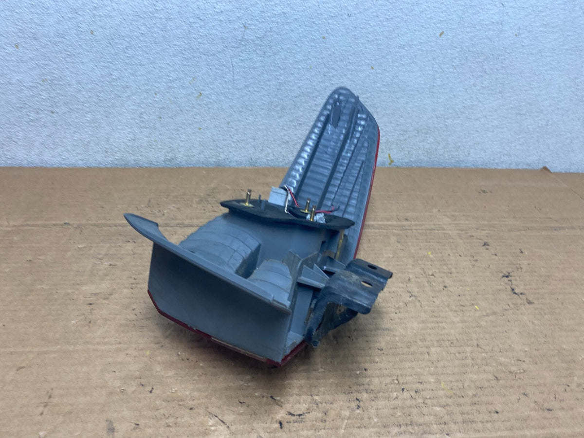 2003 to 2004 Honda Accord Sedan Left Driver Lh Side Tail light M7770 DW5