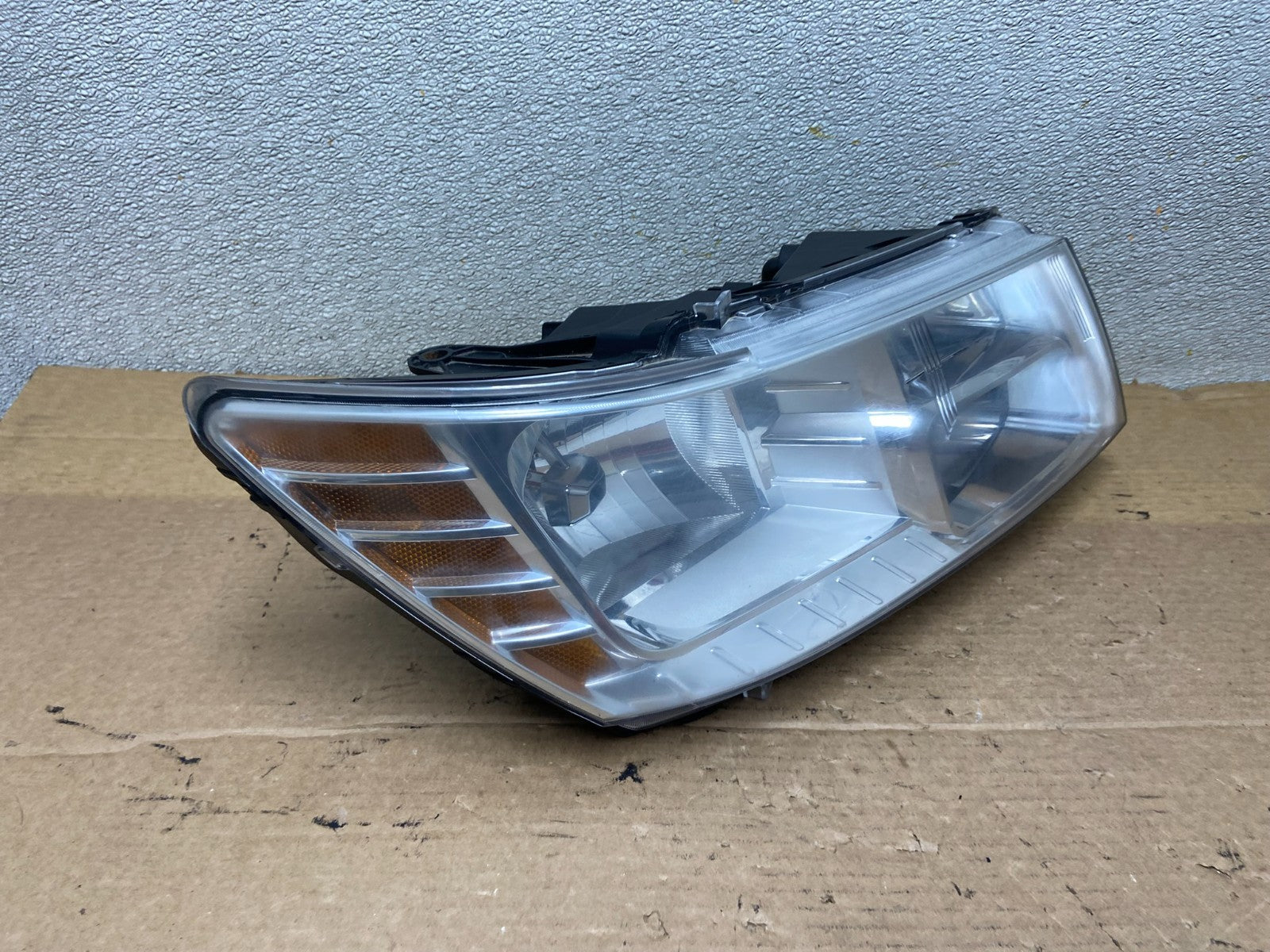 2009 to 2017 Dodge Journey Headlight Right Passenger Rh Halogen Oem AB5282 DW2
