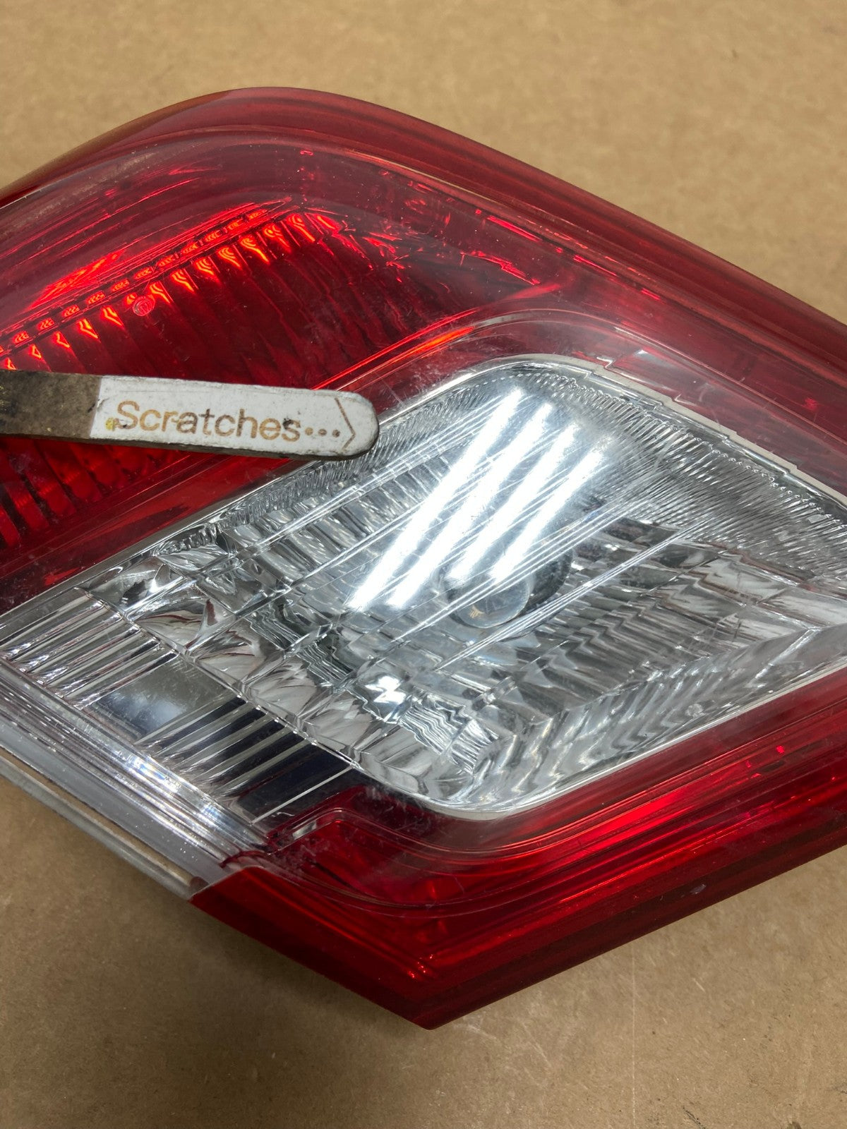 2010 - 2011 Toyota Camry Left Driver LH Side Inner Tail Light AI2606 LK3