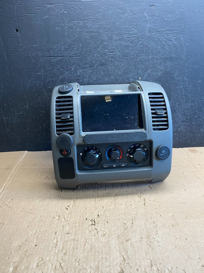 2005-2008 Nissan Pathfinder Radio A/C Heat Temperature Climate Control AJ1636 DG0