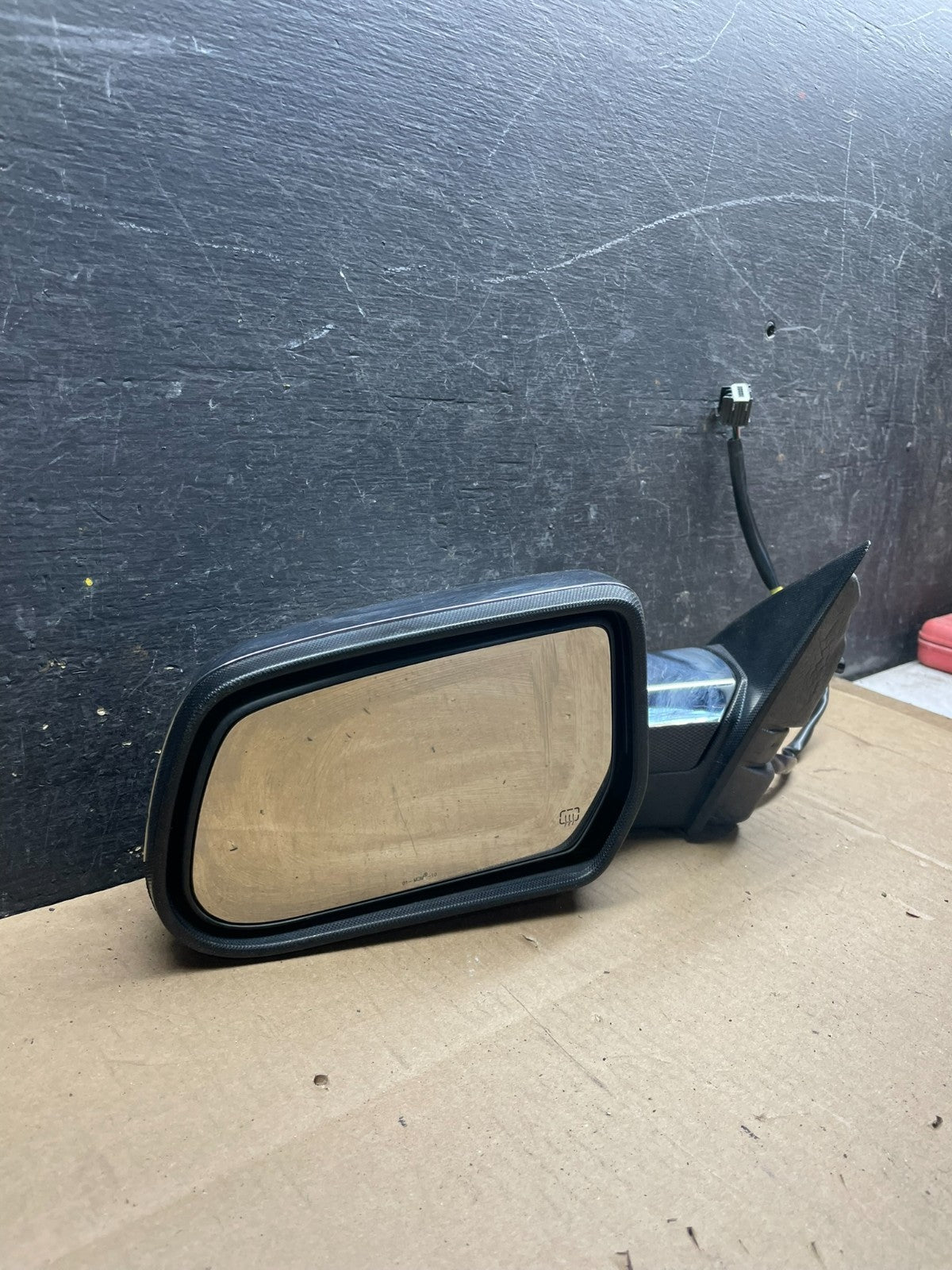 2010 to 2015 Chevrolet Equinox Left Side Heated View Door Mirror OEM R1760 DG7