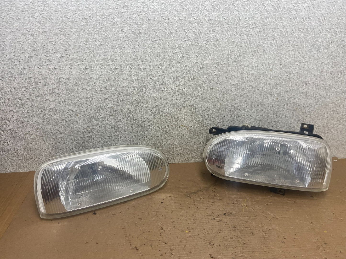 1993-1998 Volkswagen Golf MK3 Left Driver LH Headlight Halogen Oem R1046 DG10