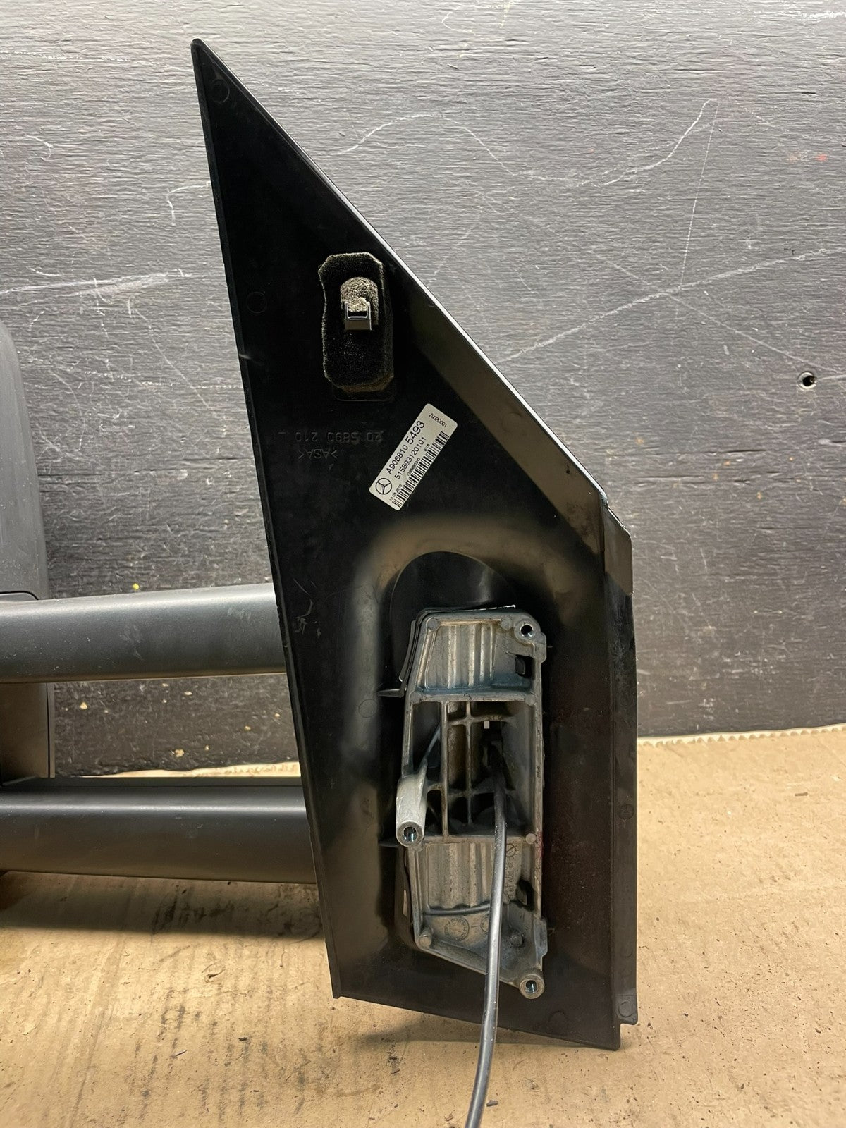 2007 to 2018 Mercedes-Benz Sprinter Left Driver Side View Door Mirror T2822 DG5