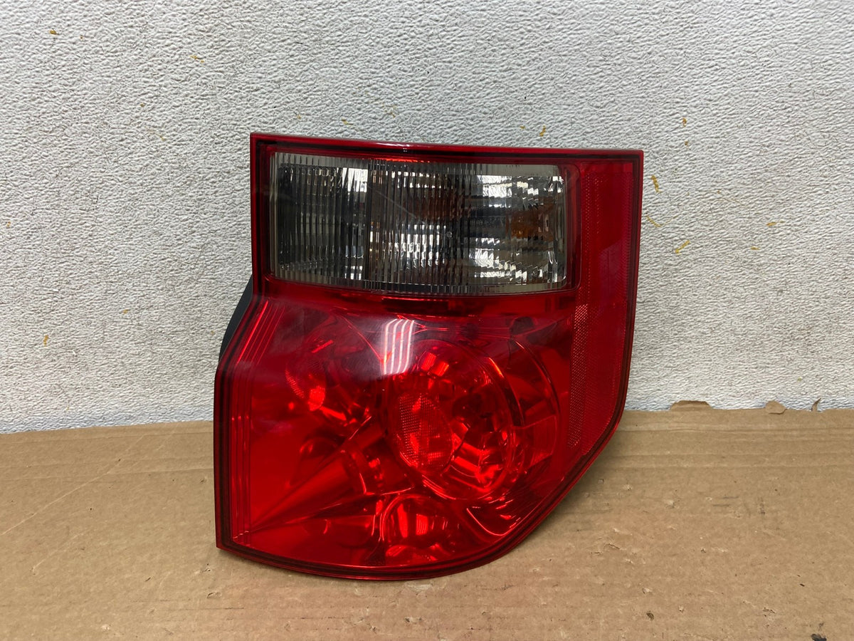 2003 to 2008 Honda Element Right Passenger Rh Side Tail Light AH8480 LK0